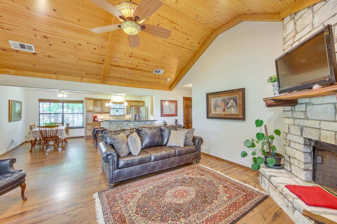 קנטון Dog-Friendly Wills Point Home With Grill On 10 Acres מראה חיצוני תמונה